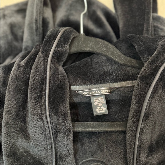 Victoria’s Secret Robe - Picture 3 of 3